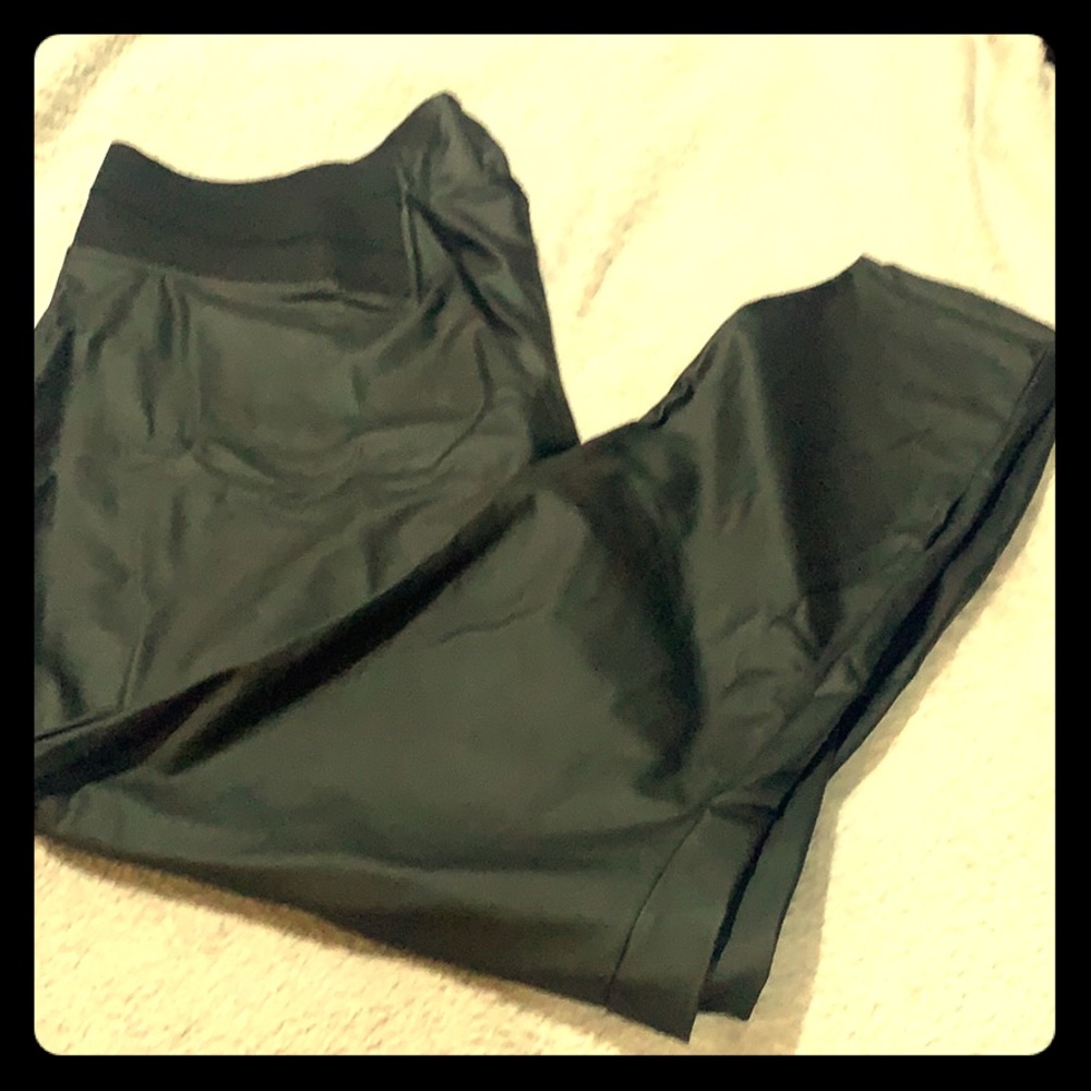 Faux Leather Leggings in Black